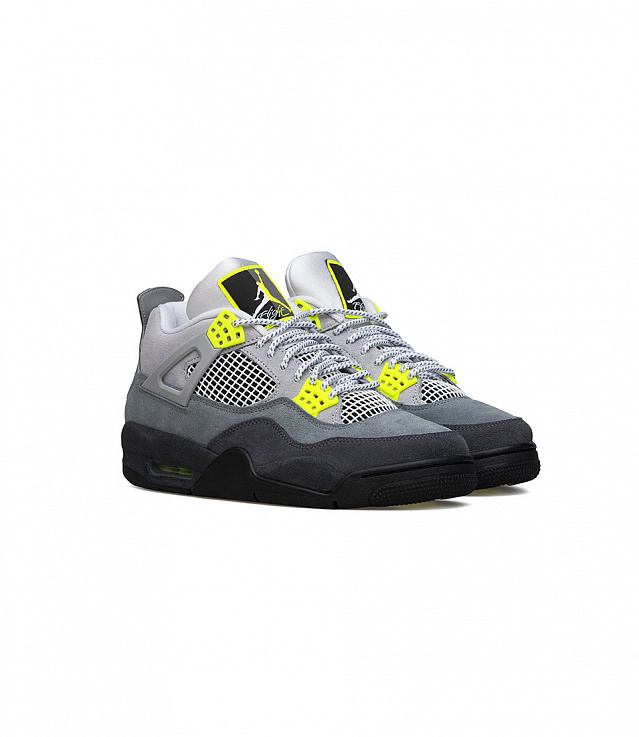 Shop Air Jordan 4 Retro SE 